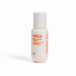 Sérum Vitamina C 10% Mizz em frasco branco cilíndrico com rótulo laranja